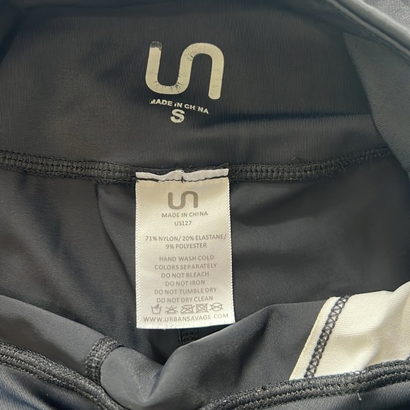 Urban Savage Black/Silver Scalloped Leggings - Picture 3 of 4